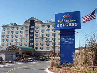 Holiday Inn Express Hauppauge - Long Island