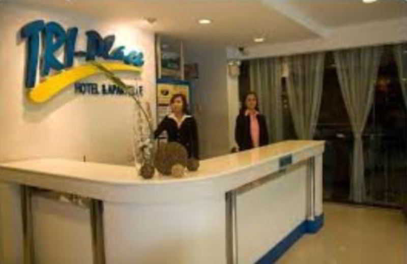 Tri - Place Hotel Quezon