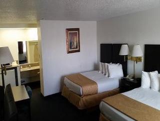 Days Inn & Suites Santa Rosa